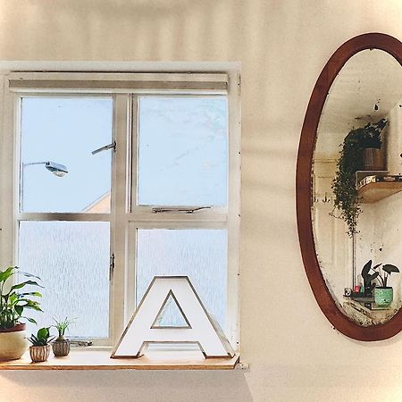 Private Room In A Stylish Flat 런던 외부 사진
