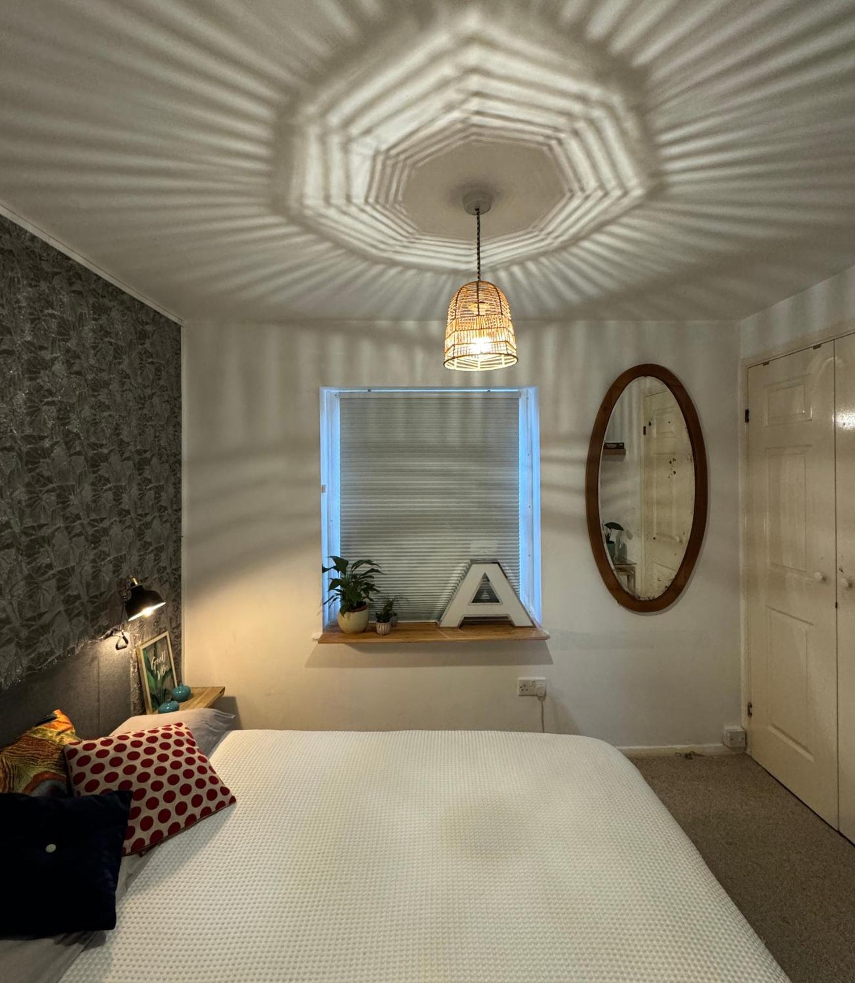 Private Room In A Stylish Flat 런던 외부 사진
