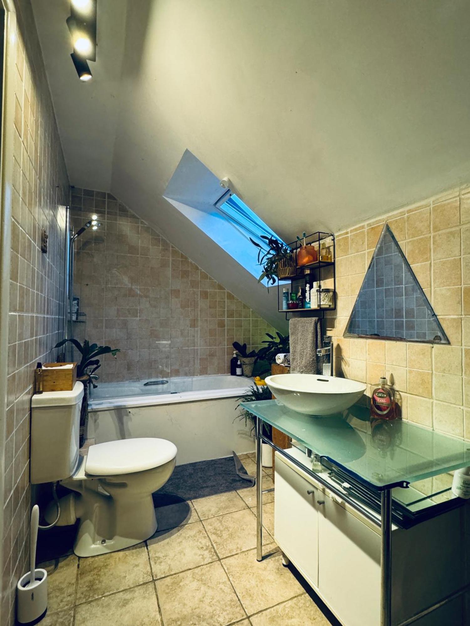 Private Room In A Stylish Flat 런던 외부 사진